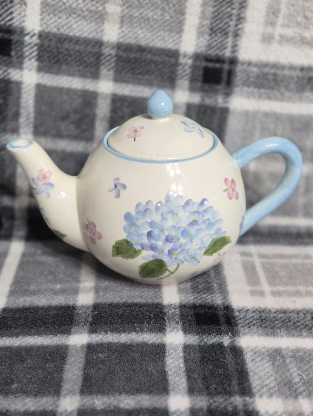 Hand-Painted Hydrangea Ceramic Teapot - Blue Accents
